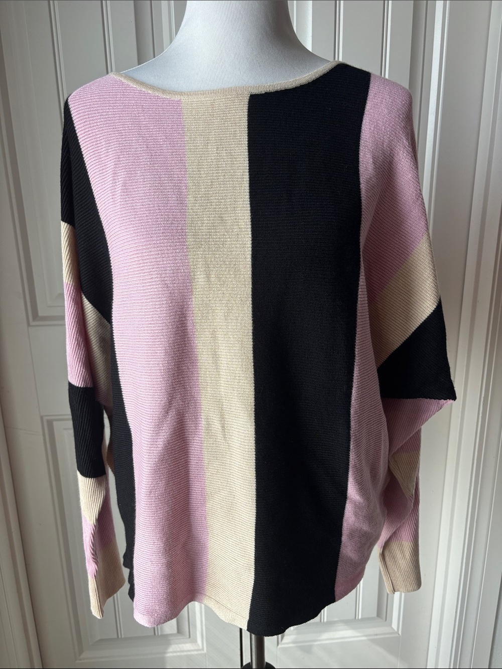 NWT 🩷 Cyrus Vertical Colorblock Crewneck Sweater in Pink, Black & Cream